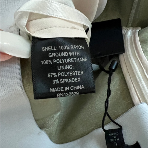 NWT $228 REVOLVE X NBD Keoni ivory faux leather cropped pants L - Picture 10 of 15